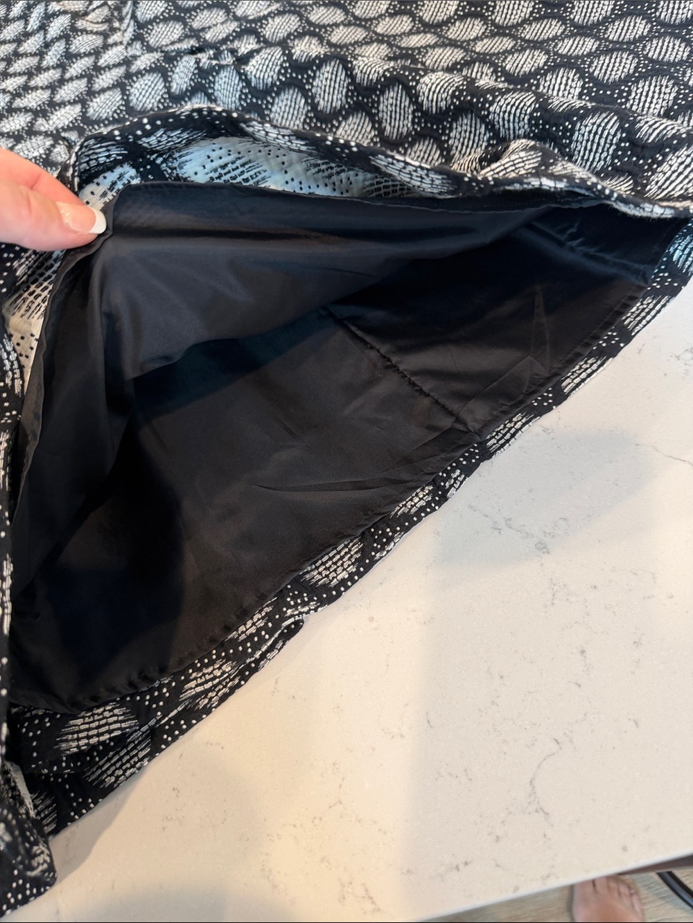 H&M Black and White Patterned A-Line Skirt